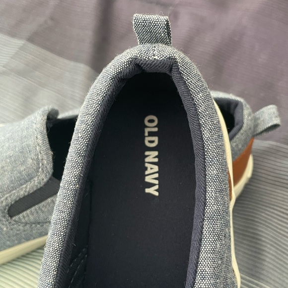 Old Navy Kids Loafers • Denim • Size 5 - Picture 5 of 9